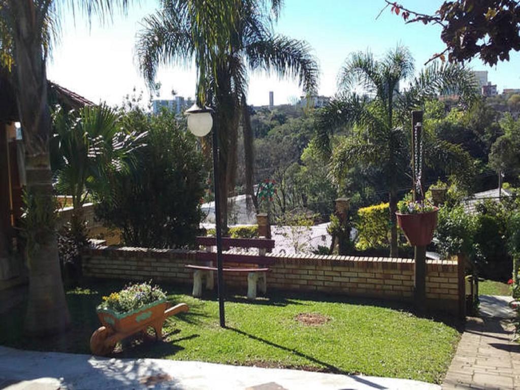 Casa Das Palmeiras + Quiosque Bento Gonçalves エクステリア 写真